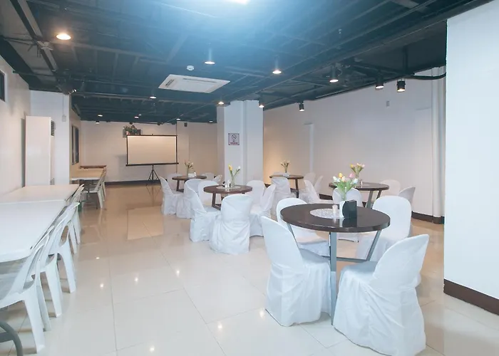 Reddoorz At Nucell Near Ngcp * Cebu