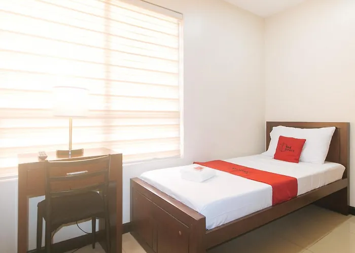 Reddoorz At Nucell Near Ngcp Hotel Cebu