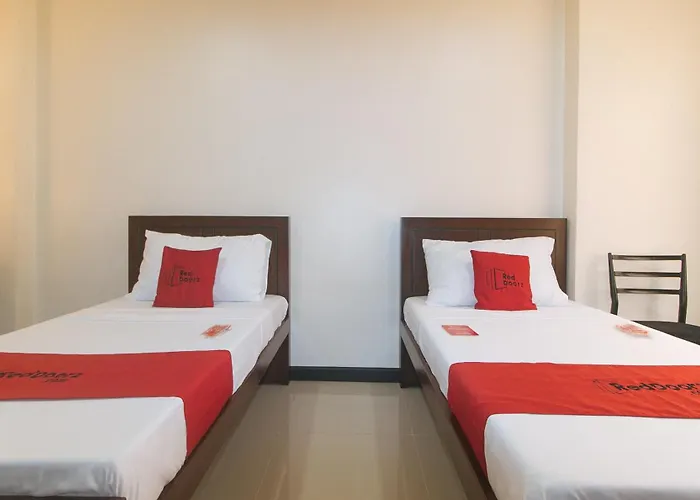 Hotel Reddoorz At Nucell Near Ngcp *