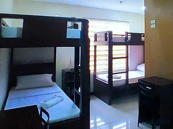 Reddoorz At Nucell Near Ngcp Hotel